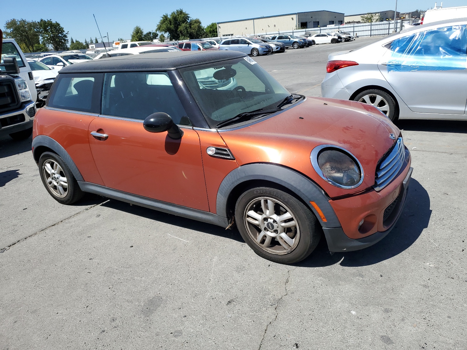 2012 Mini Cooper vin: WMWSU3C51CT259716