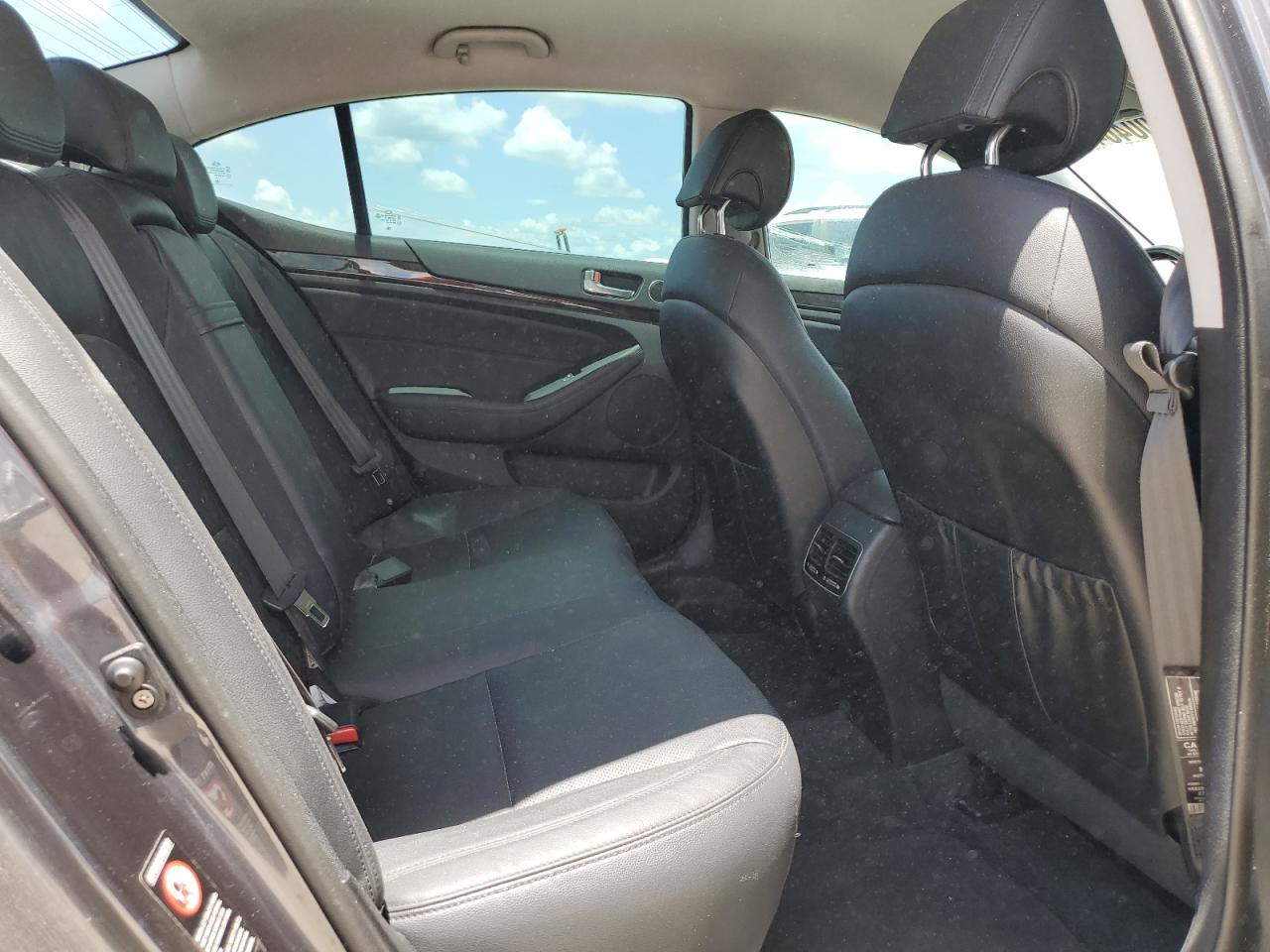 2015 Kia Cadenza Premium VIN: KNALN4D71F5195516 Lot: 64000404