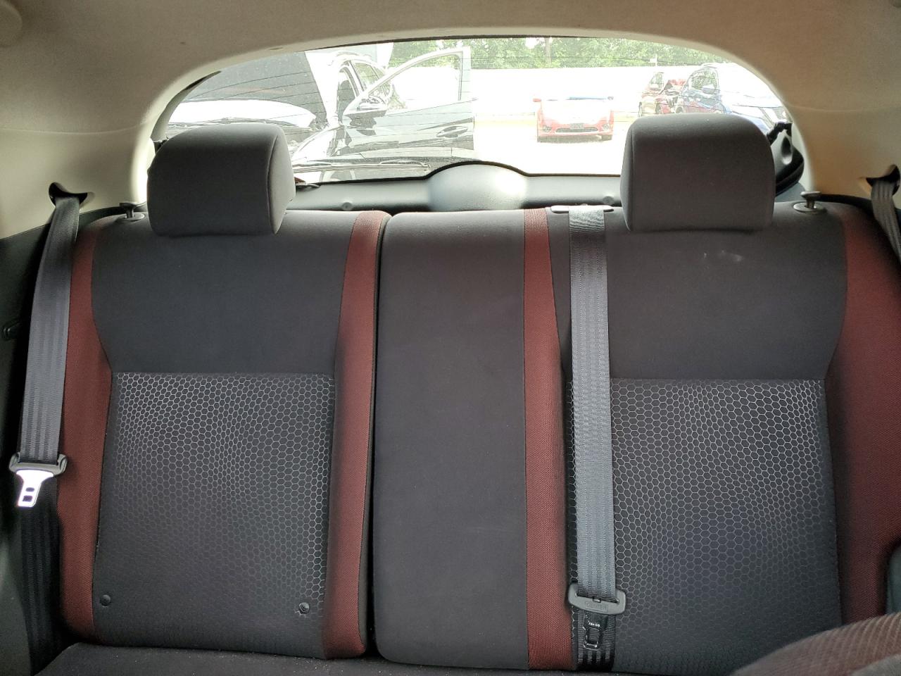 2015 Nissan Juke S VIN: JN8AF5MV9FT556342 Lot: 64927954