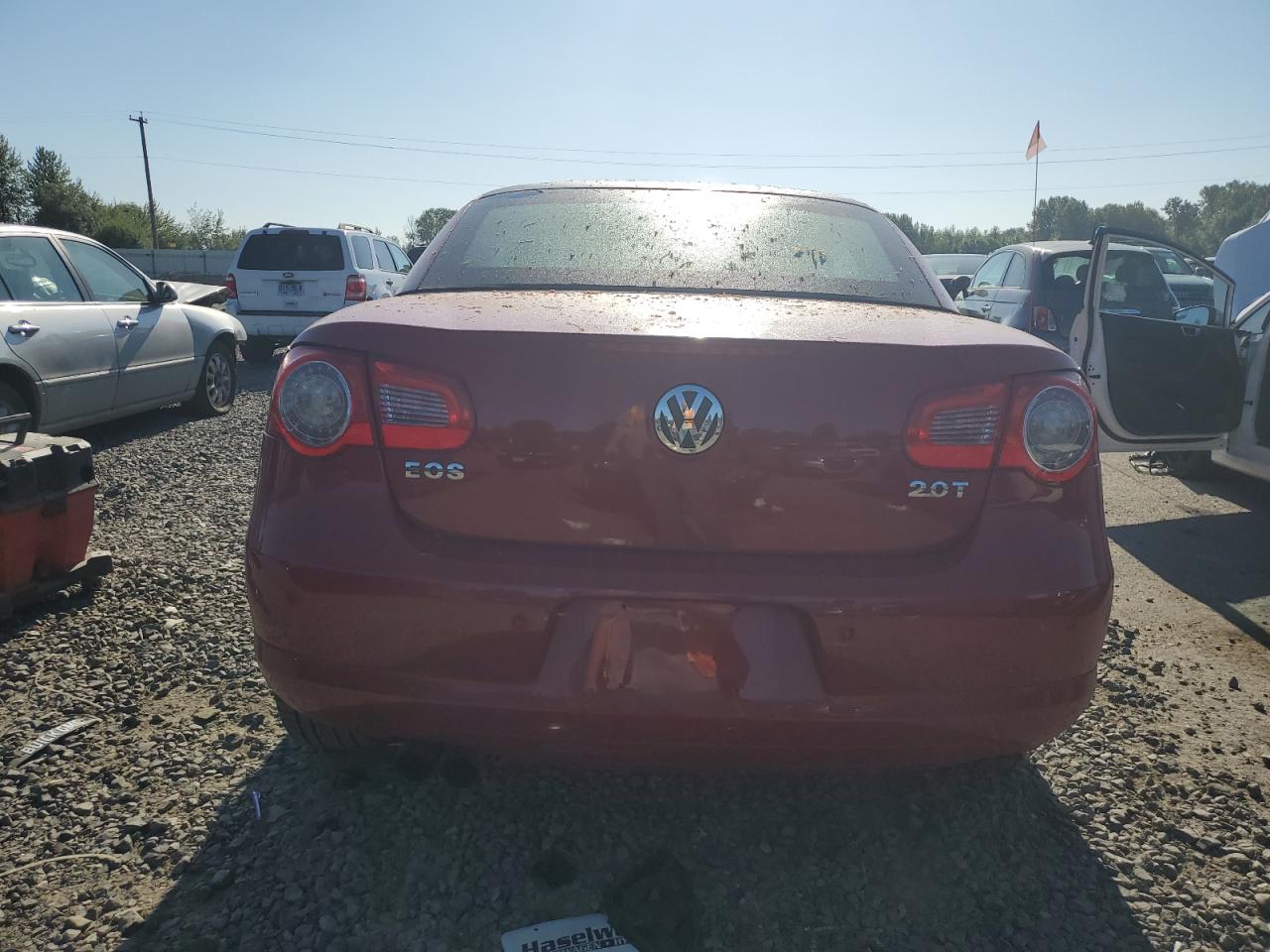 2007 Volkswagen Eos 2.0T Luxury VIN: WVWFA71F17V007166 Lot: 63198874