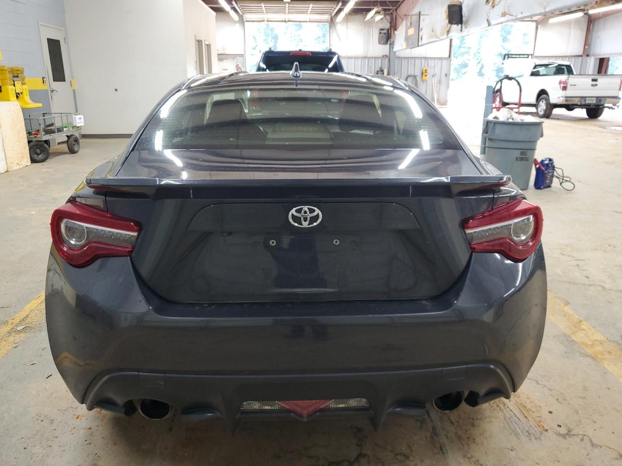 2017 Toyota 86 Base VIN: JF1ZNAA15H8701223 Lot: 64874224