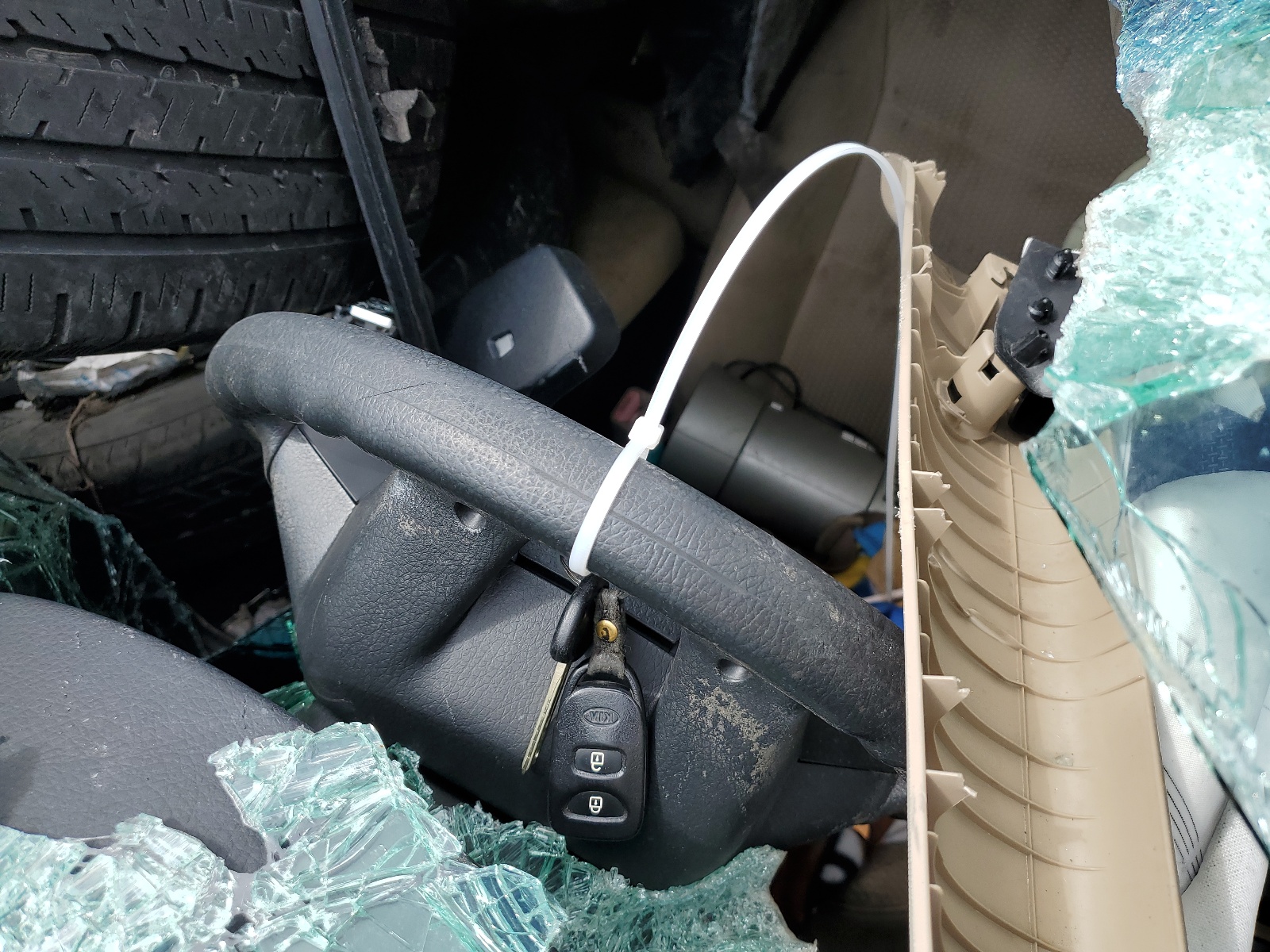 5XYKT3A66CG269574 2012 Kia Sorento Base