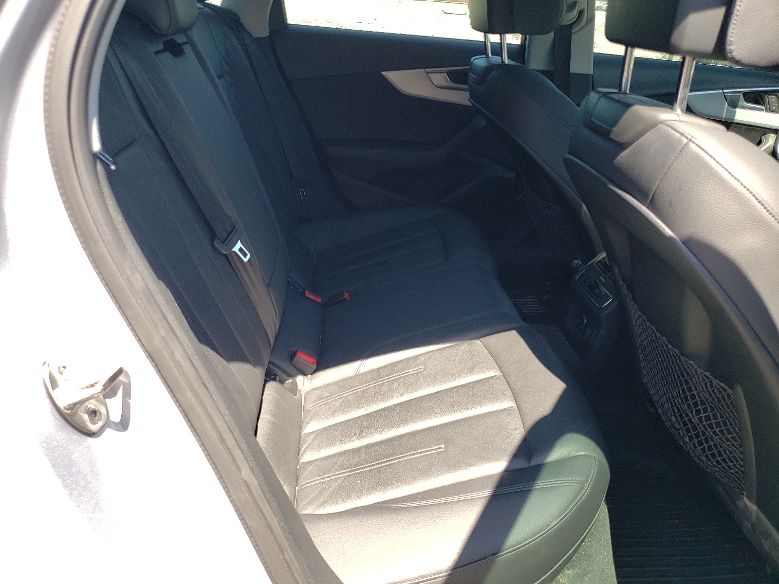 WAUANAF44HN047176 2017 Audi A4 Premium