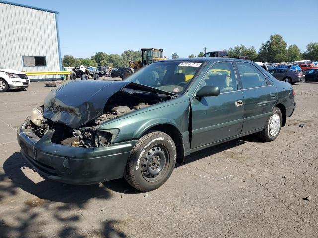 2000 Toyota Camry Ce продається в Portland, OR - Front End