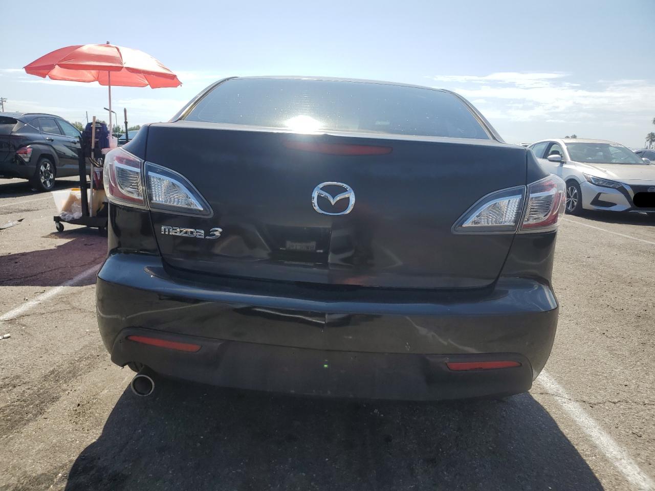 2011 Mazda 3 I VIN: JM1BL1VG1B1383794 Lot: 63405854