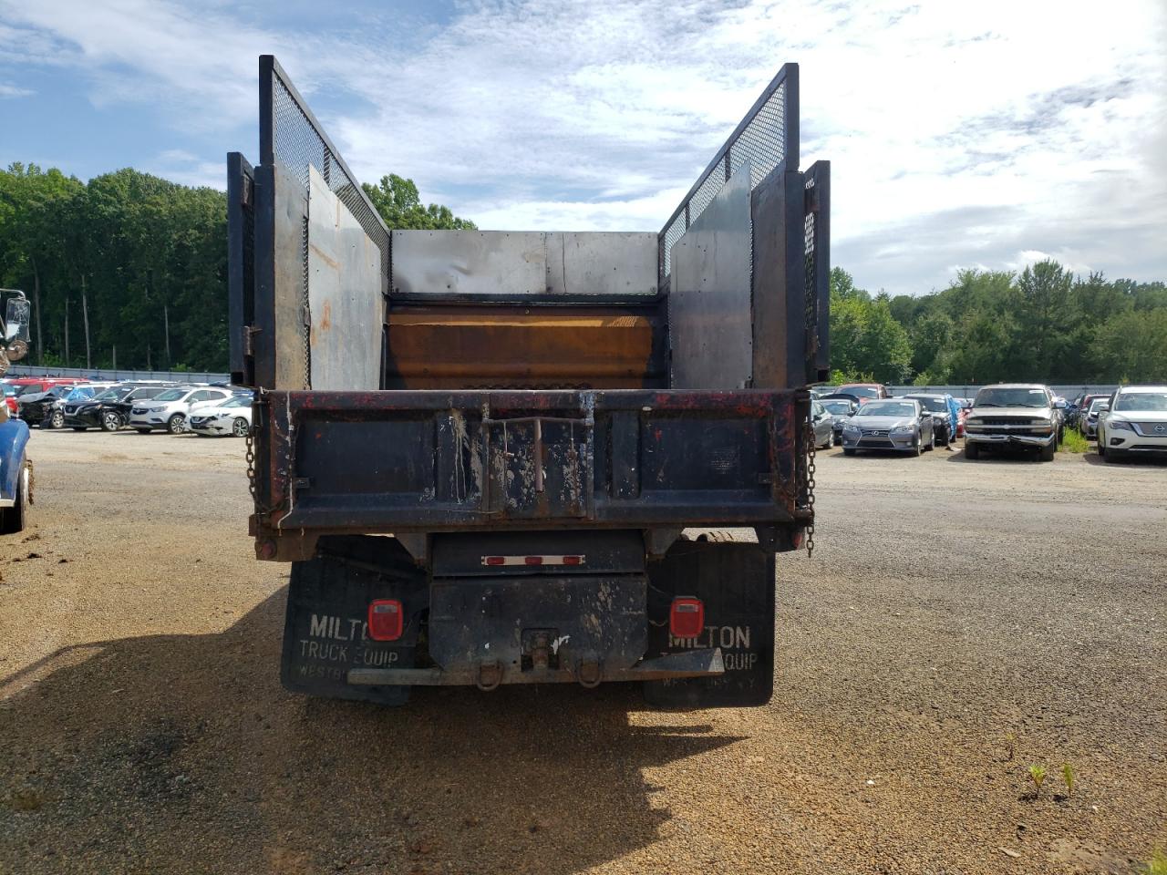 2004 Ford F350 Super Duty VIN: 1FDWW36P44EB68615 Lot: 64410984