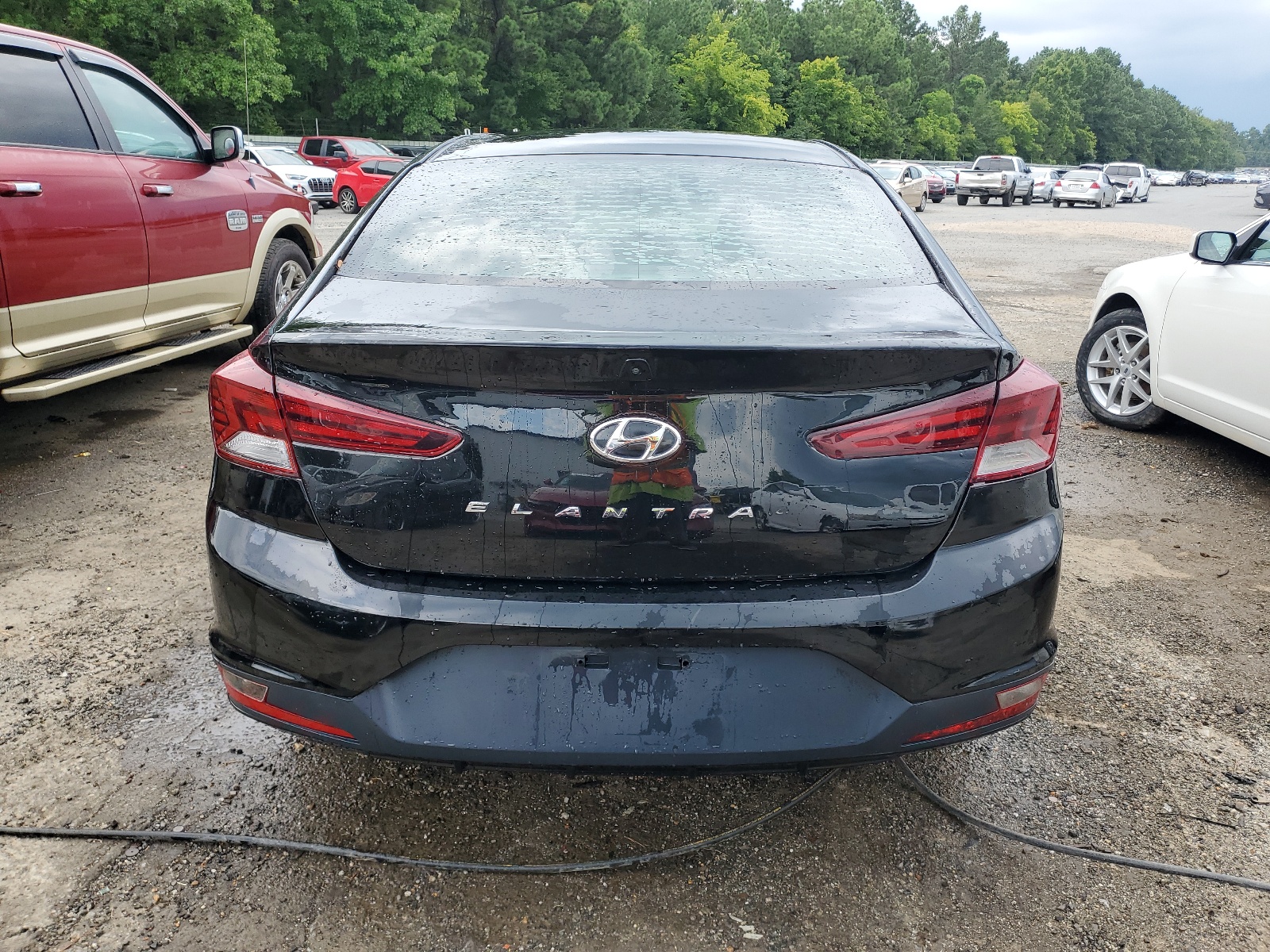 KMHD74LF8KU865567 2019 Hyundai Elantra Se
