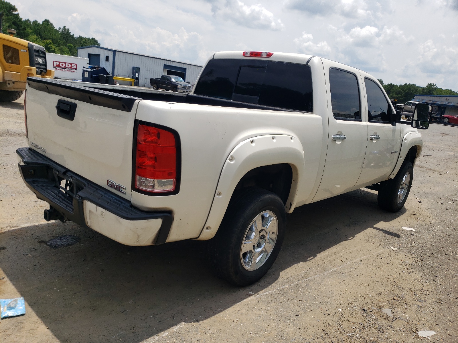 2013 GMC Sierra K1500 Denali vin: 3GTP2XE28DG345628