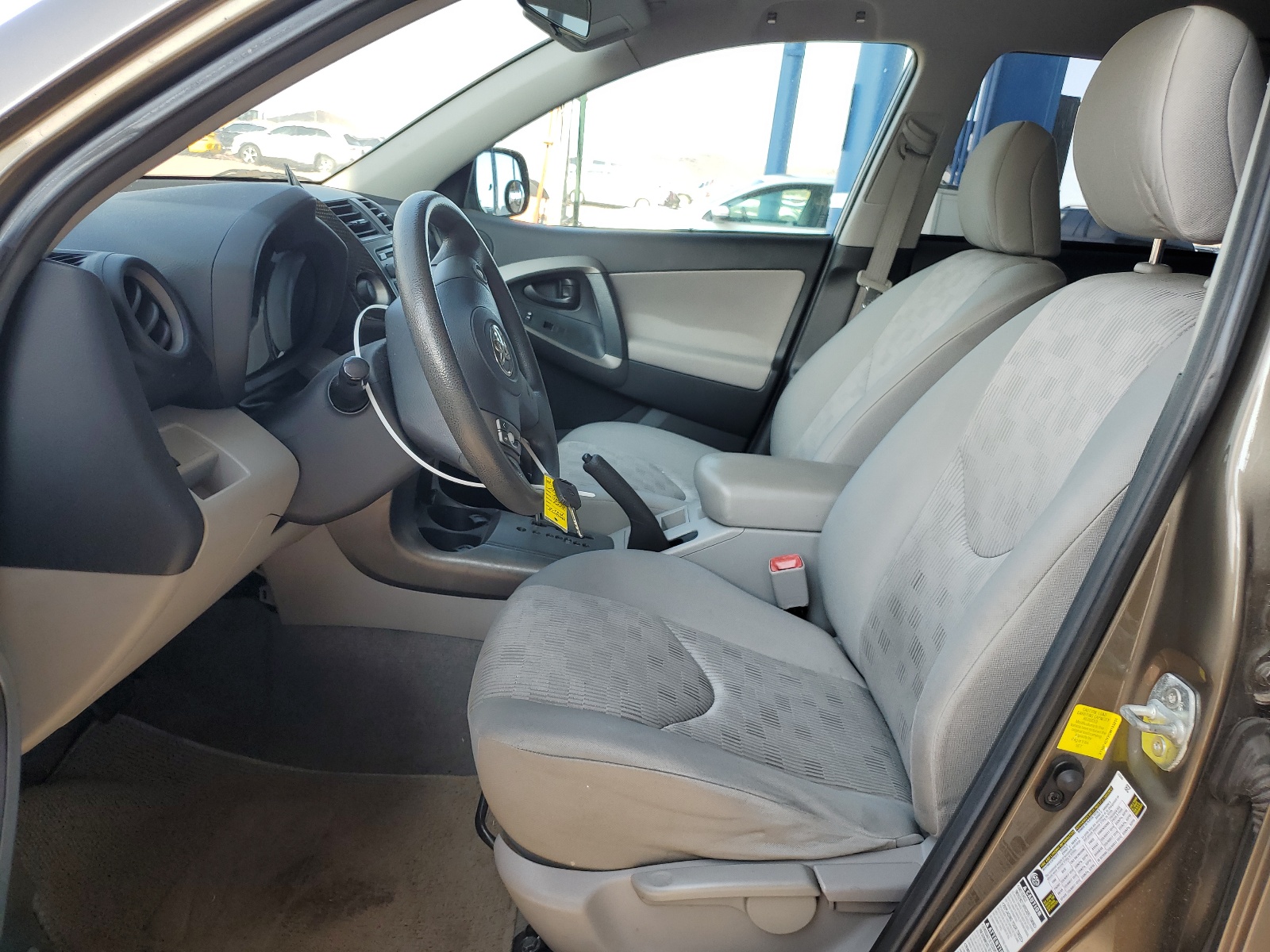 2T3BF4DV2CW183051 2012 Toyota Rav4