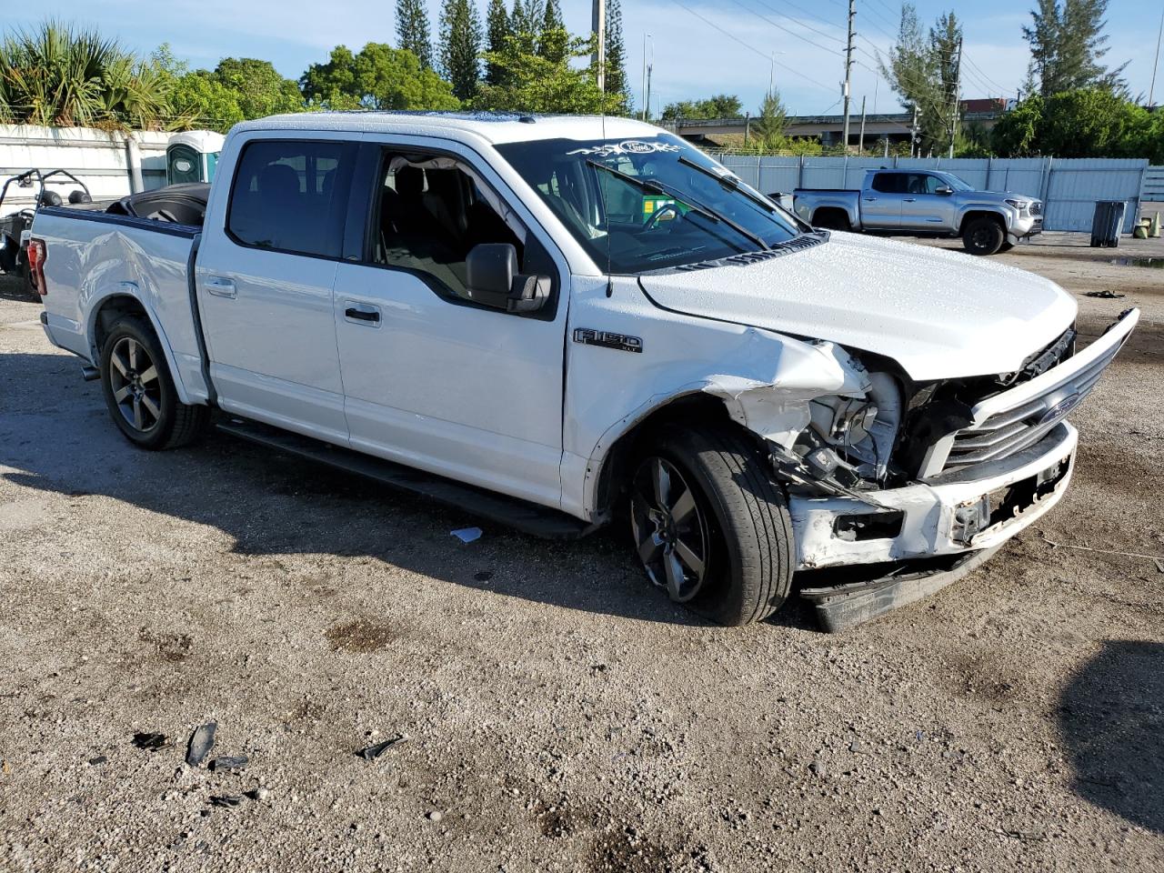 2018 Ford F-150 - Image 4