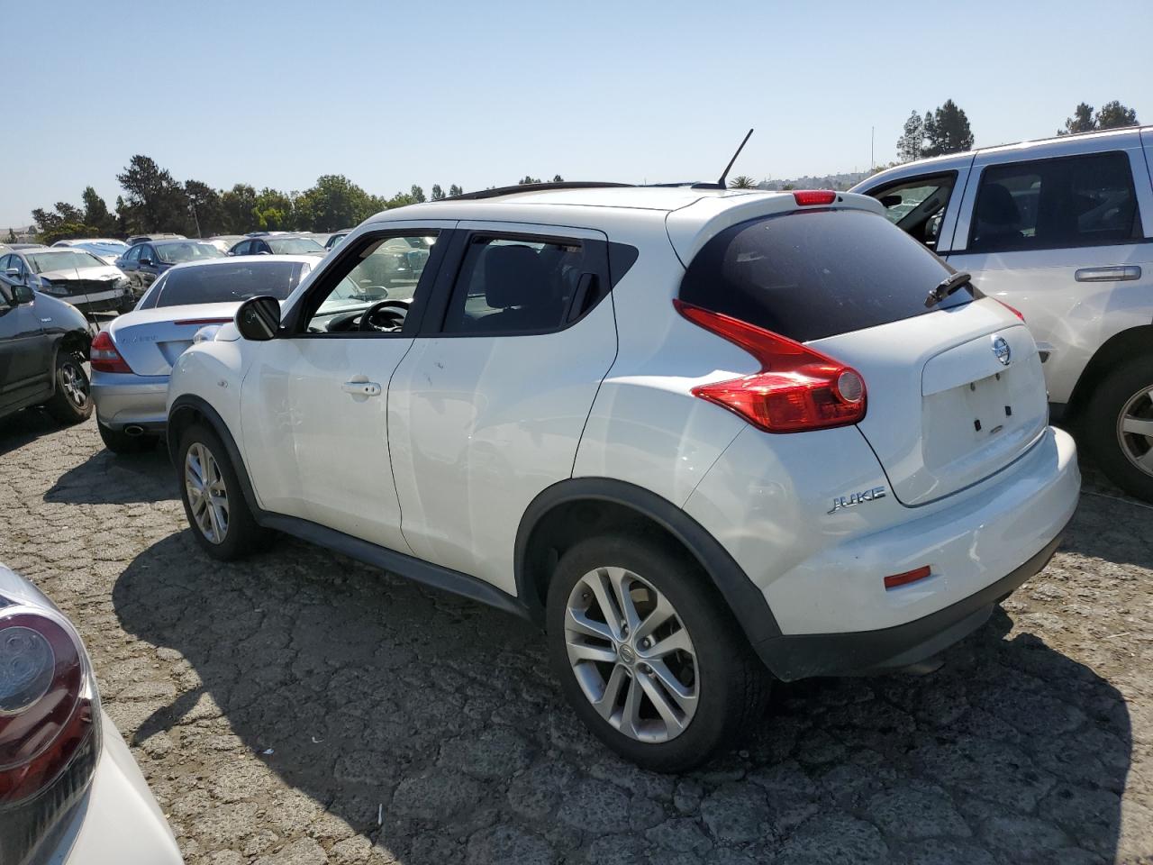 2013 Nissan Juke - Image 2