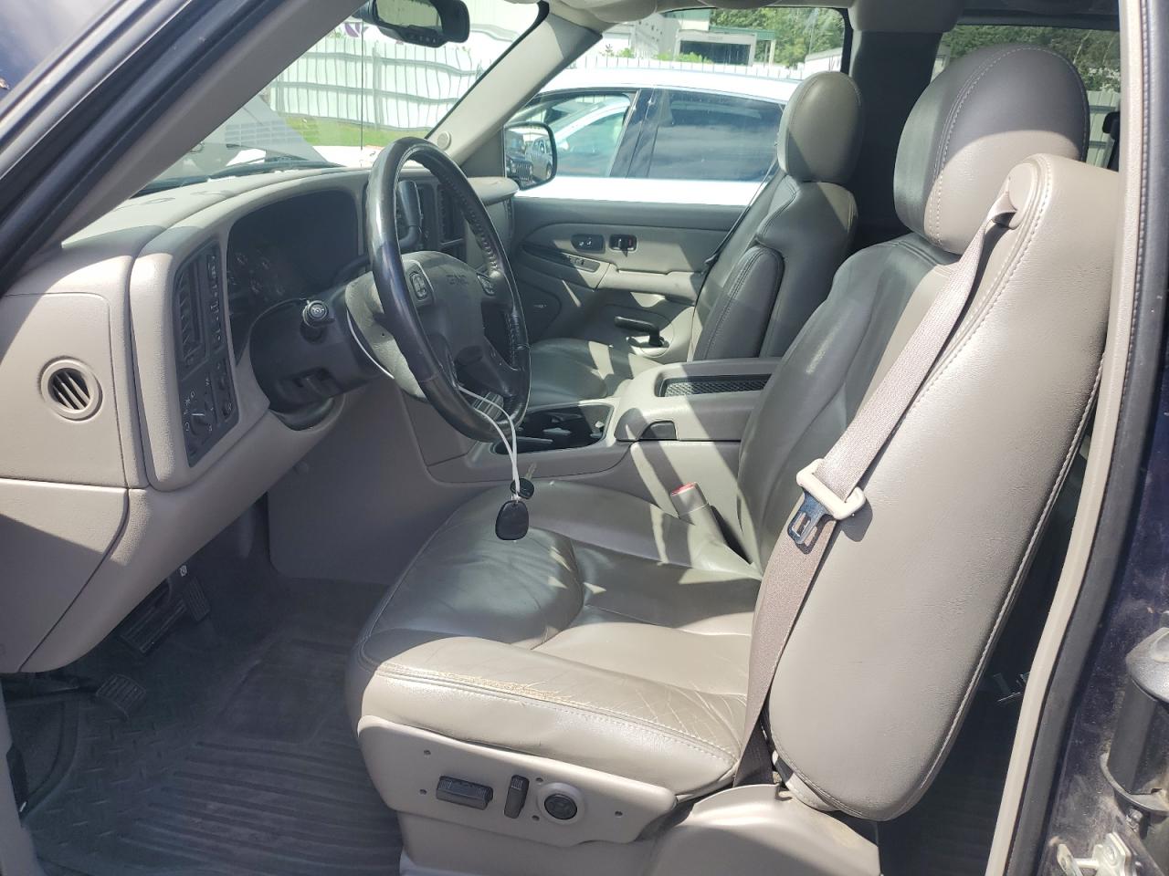 2005 GMC New Sierra K1500 VIN: 1GTEK19BX5Z304644 Lot: 63001414