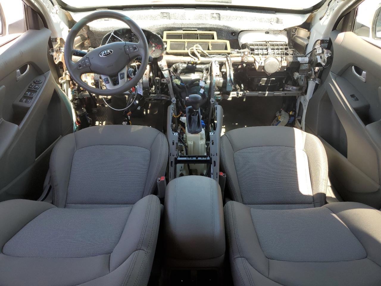 2014 Kia Sportage Base VIN: KNDPB3AC7E7563984 Lot: 65394264