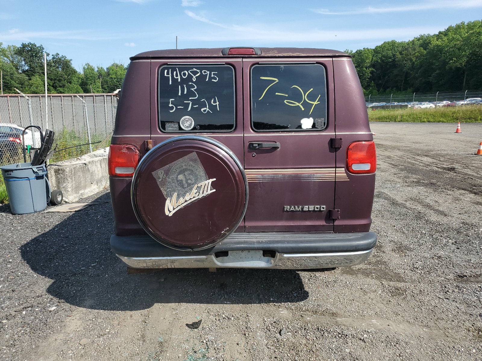 2B6HB21X1TK110647 1996 Dodge Ram Van B2500