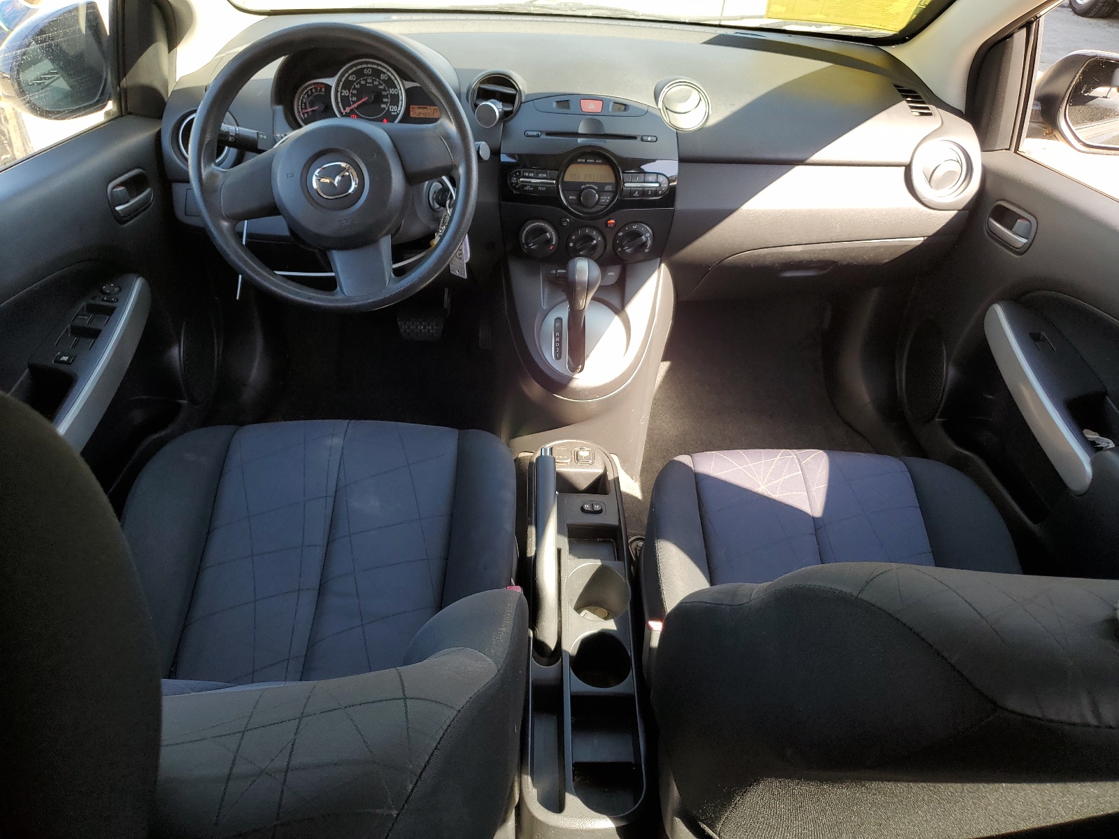 JM1DE1KY7D0170390 2013 Mazda Mazda2