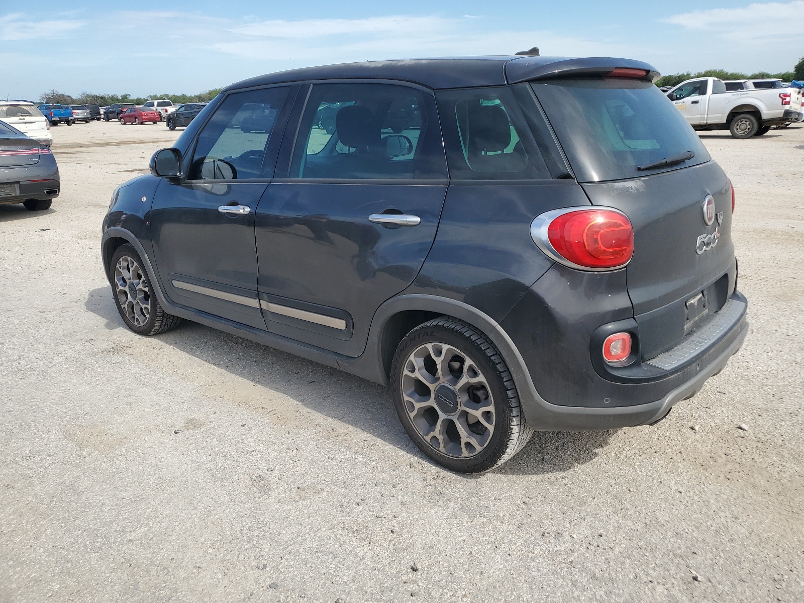 2014 Fiat 500L Trekking vin: ZFBCFADH2EZ013579