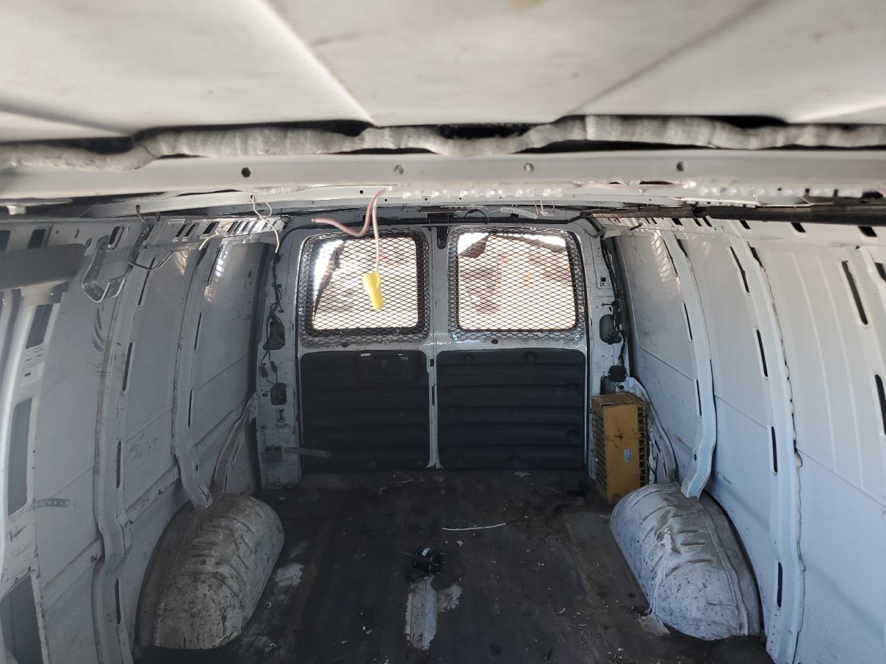 2003 Chevrolet Express G2500 VIN: 1GCGG29VX31116695 Lot: 63321154