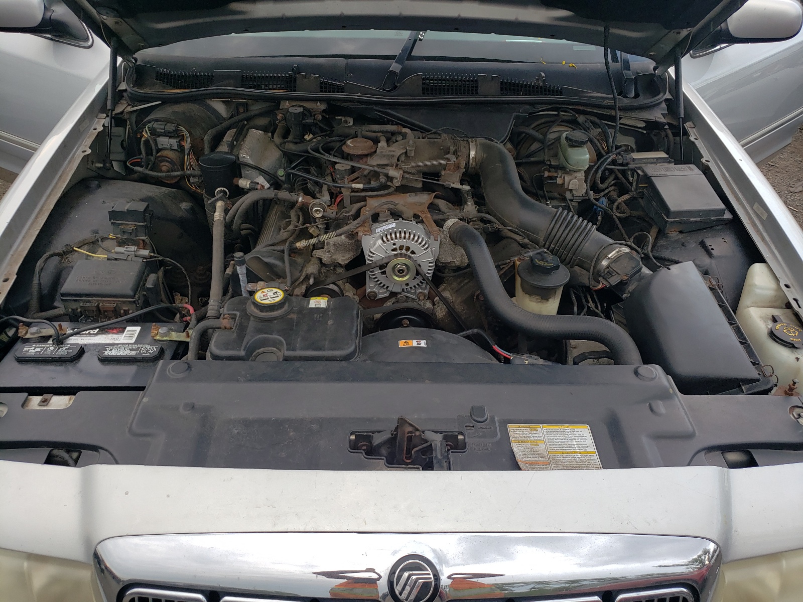 2MEFM74W62X664702 2002 Mercury Grand Marquis Gs