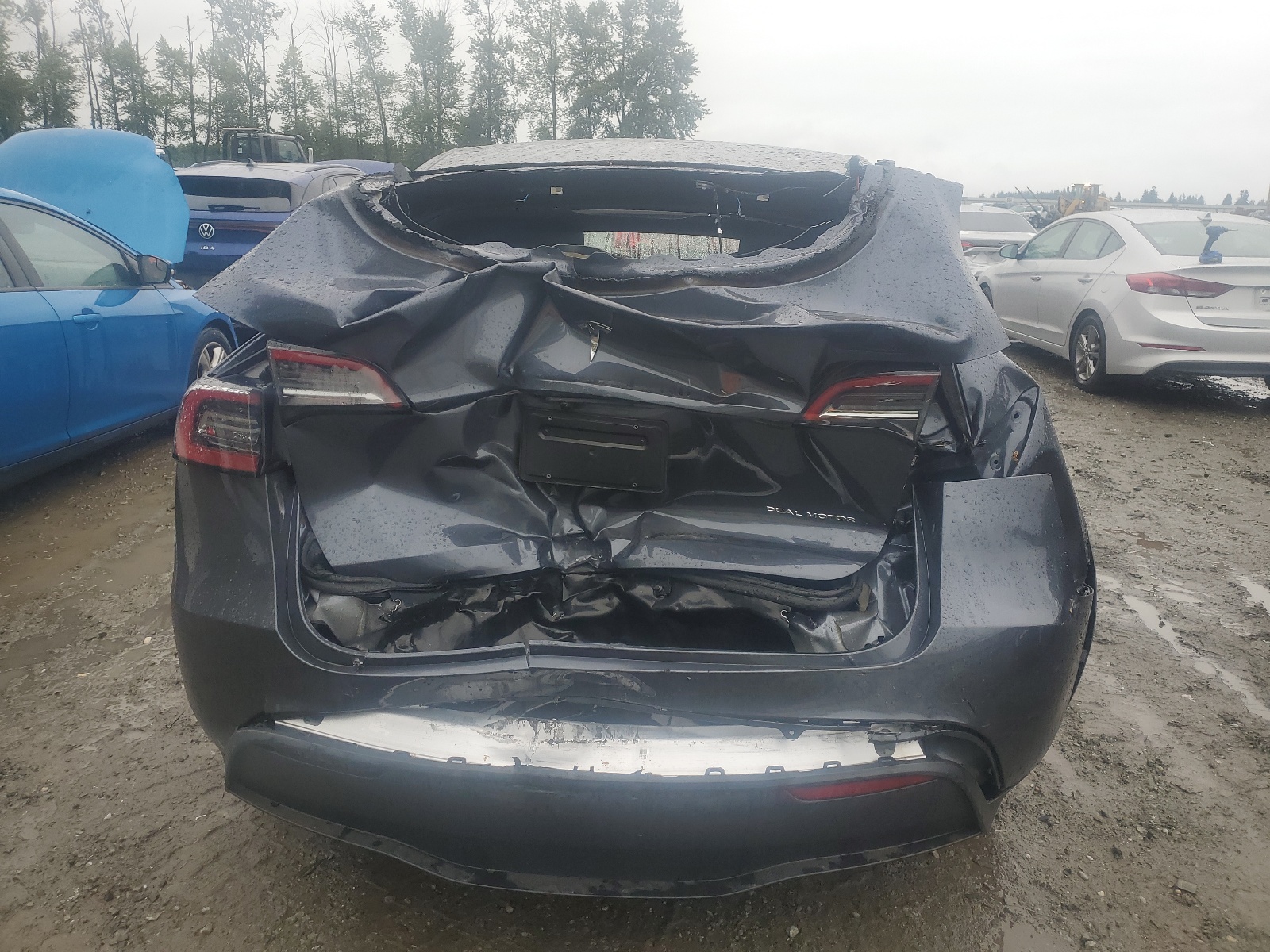 7SAYGDEE2PF859597 2023 Tesla Model Y