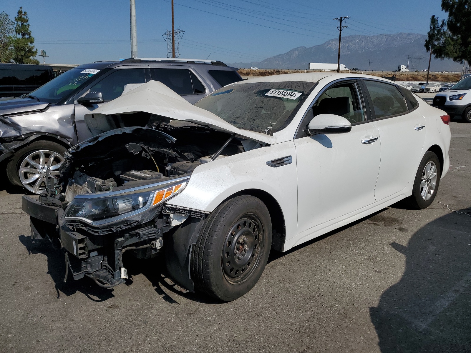 2017 Kia Optima Lx vin: 5XXGT4L37HG138700