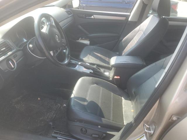 Седани VOLKSWAGEN PASSAT 2015 Золотий