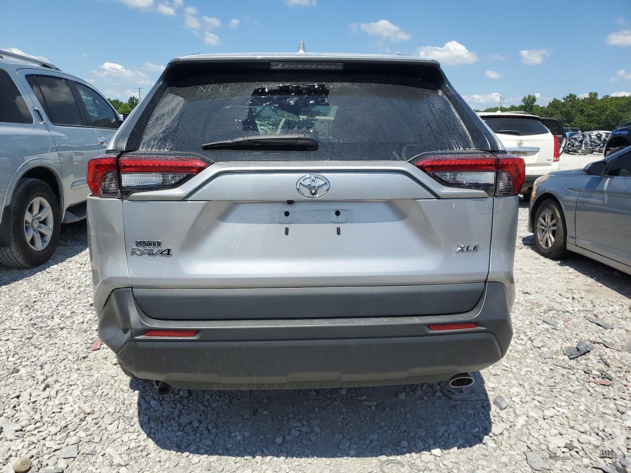 2021 Toyota Rav4 Xle VIN: 2T3W1RFV0MC095726 Lot: 62257354