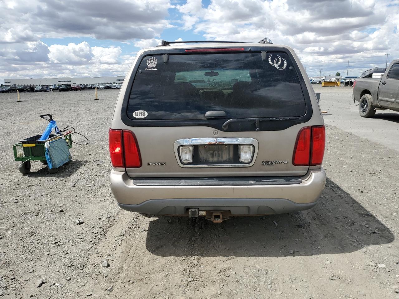 2000 Lincoln Navigator VIN: 5LMFU28A2YLJ30033 Lot: 65283514