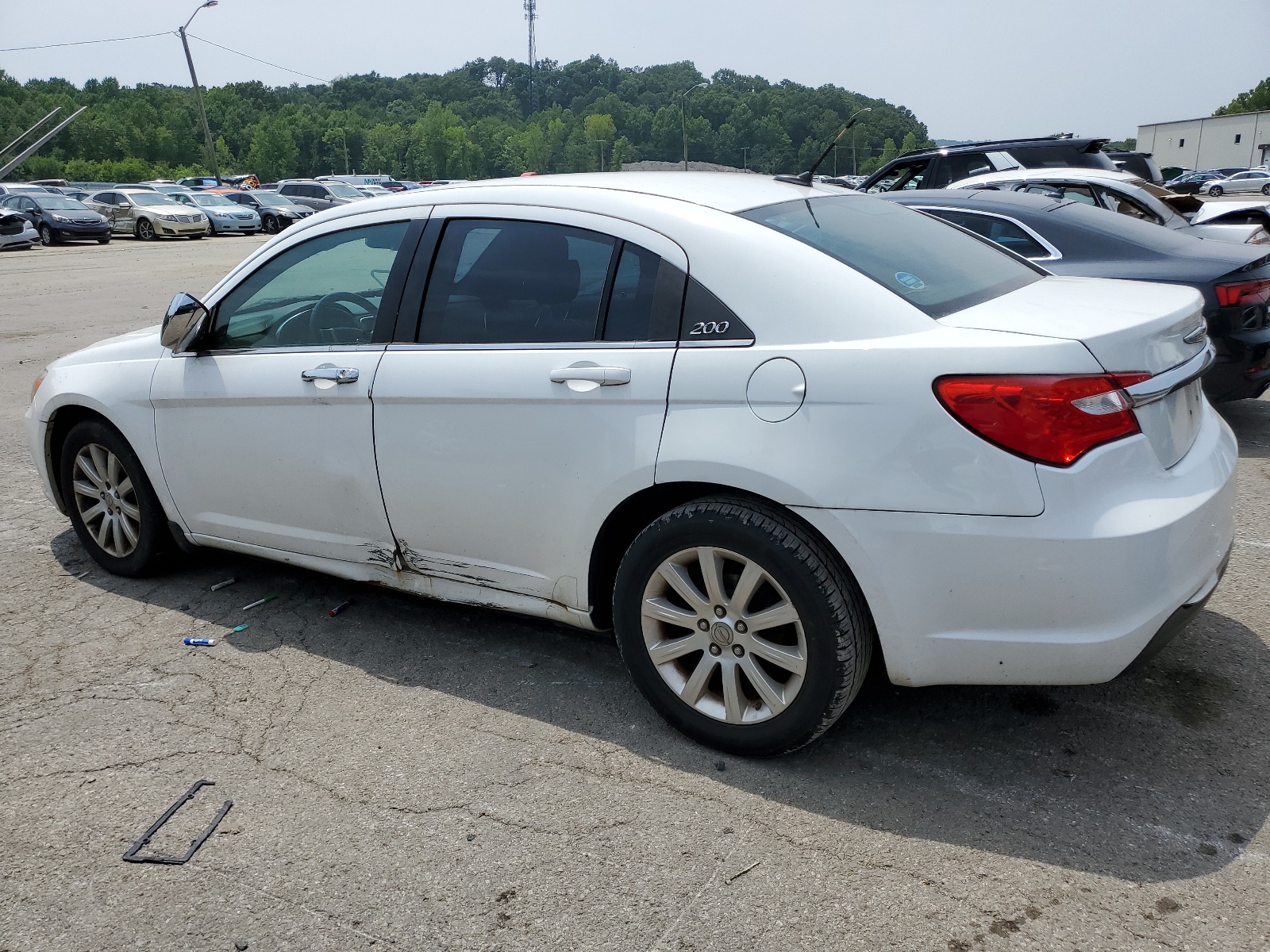 2013 Chrysler 200 Limited vin: 1C3CCBCG9DN585764