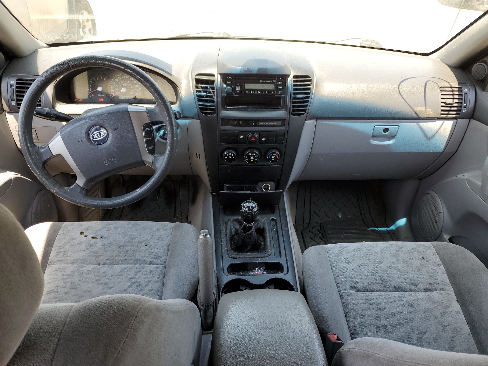 KNDJD733955493954 2005 Kia Sorento Ex