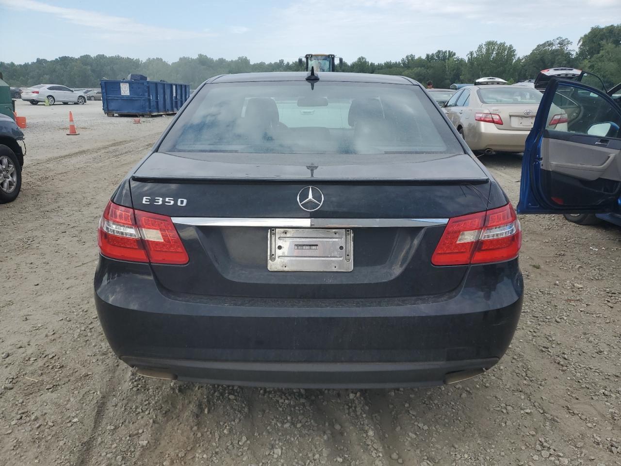 2012 Mercedes-Benz E 350 VIN: WDDHF5KB7CA587301 Lot: 62705244