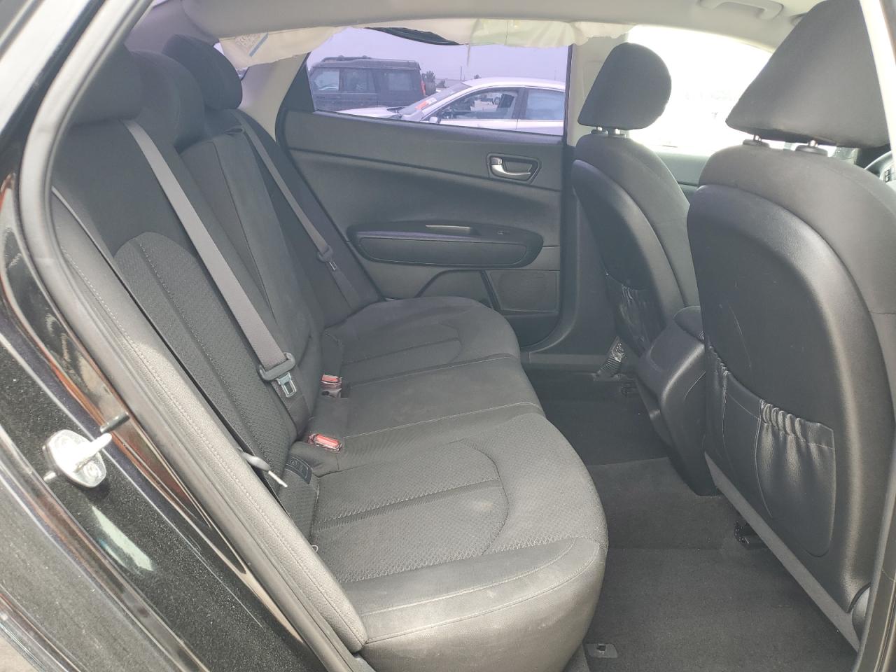 2017 Kia Optima Lx VIN: KNAGT4L39H5159498 Lot: 61815954