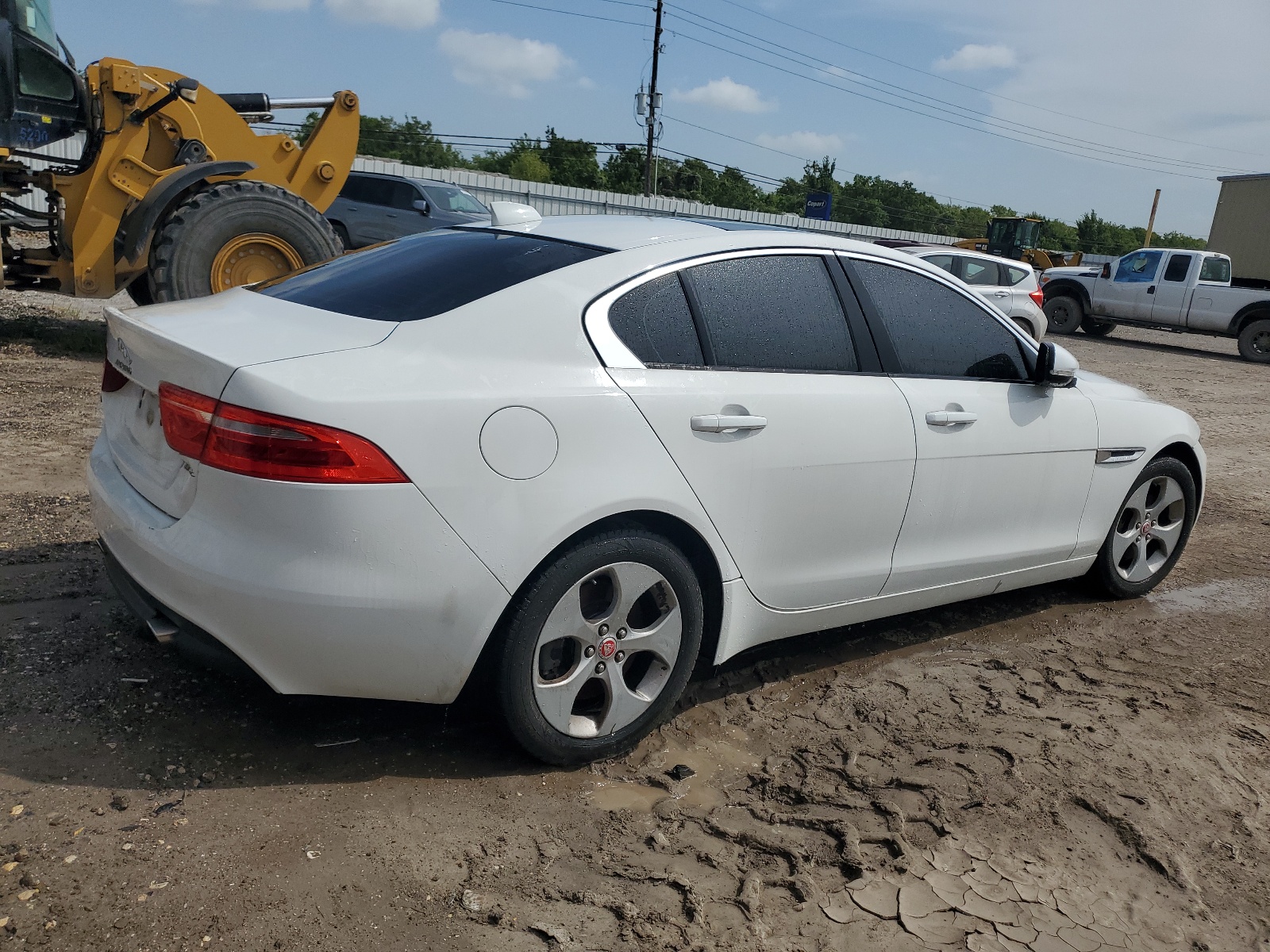 2018 Jaguar Xe vin: SAJAR4FX0JCP31311