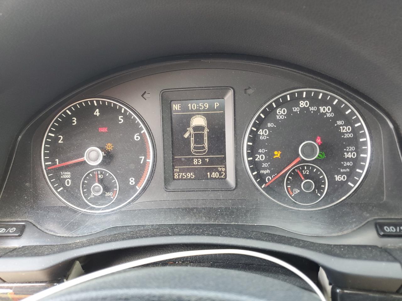 2015 Volkswagen Eos Lux VIN: WVWFW8AH0FV000636 Lot: 64136704