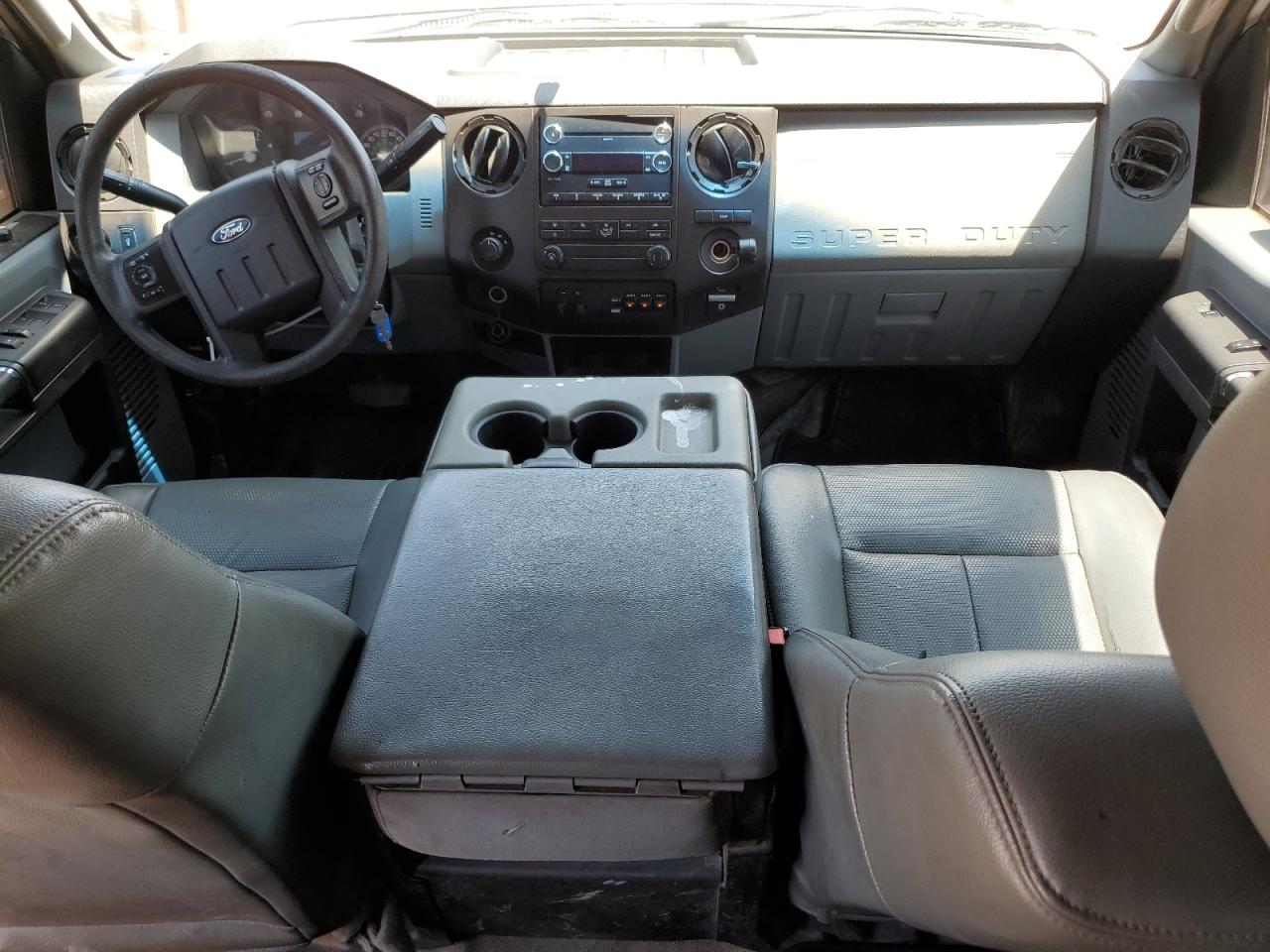 2016 Ford F350 - Image 8