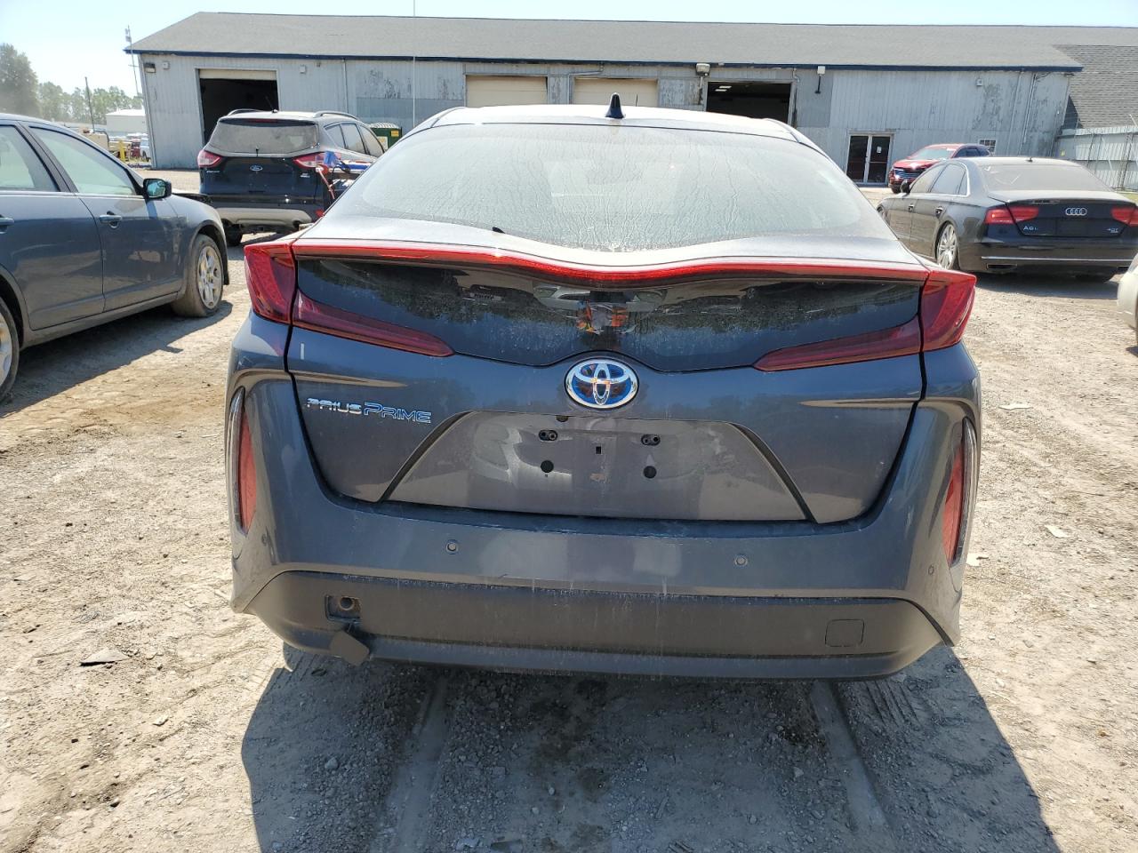 2018 Toyota Prius Prime VIN: JTDKARFP8J3075088 Lot: 64213254