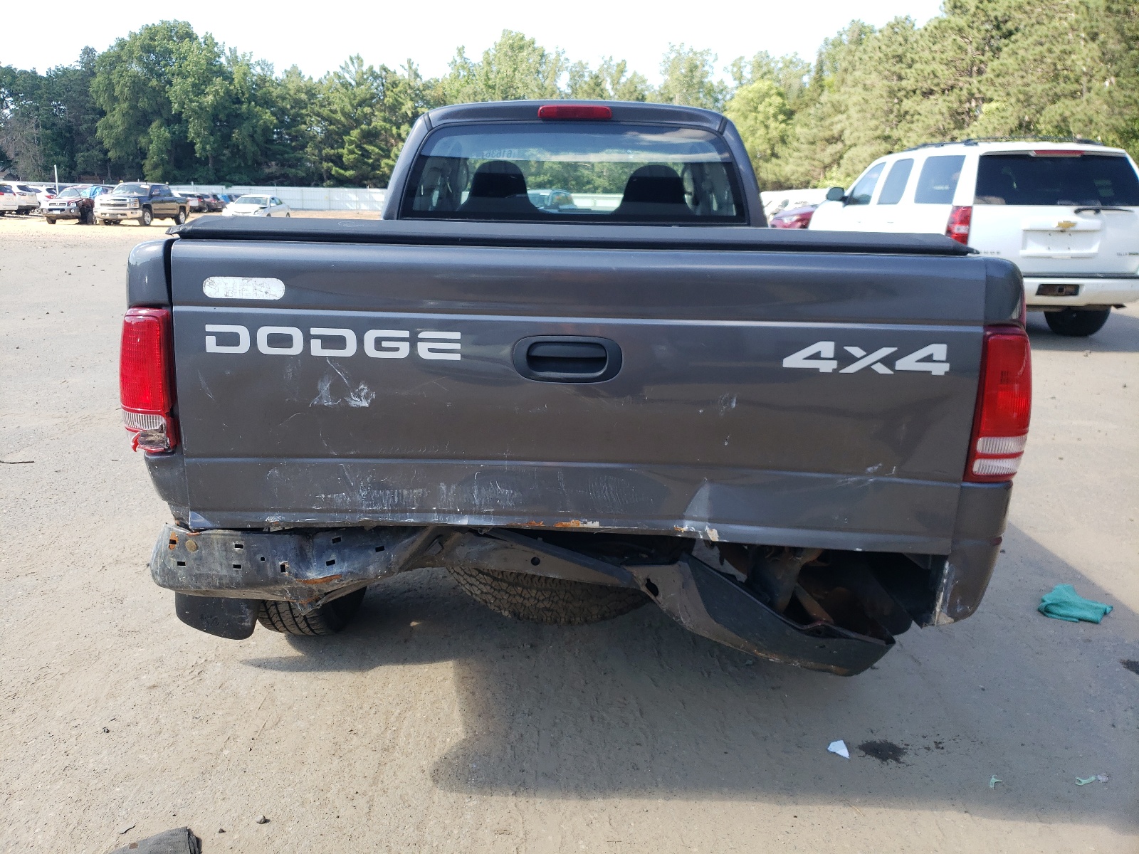 1B7GG12X62S520270 2002 Dodge Dakota Base