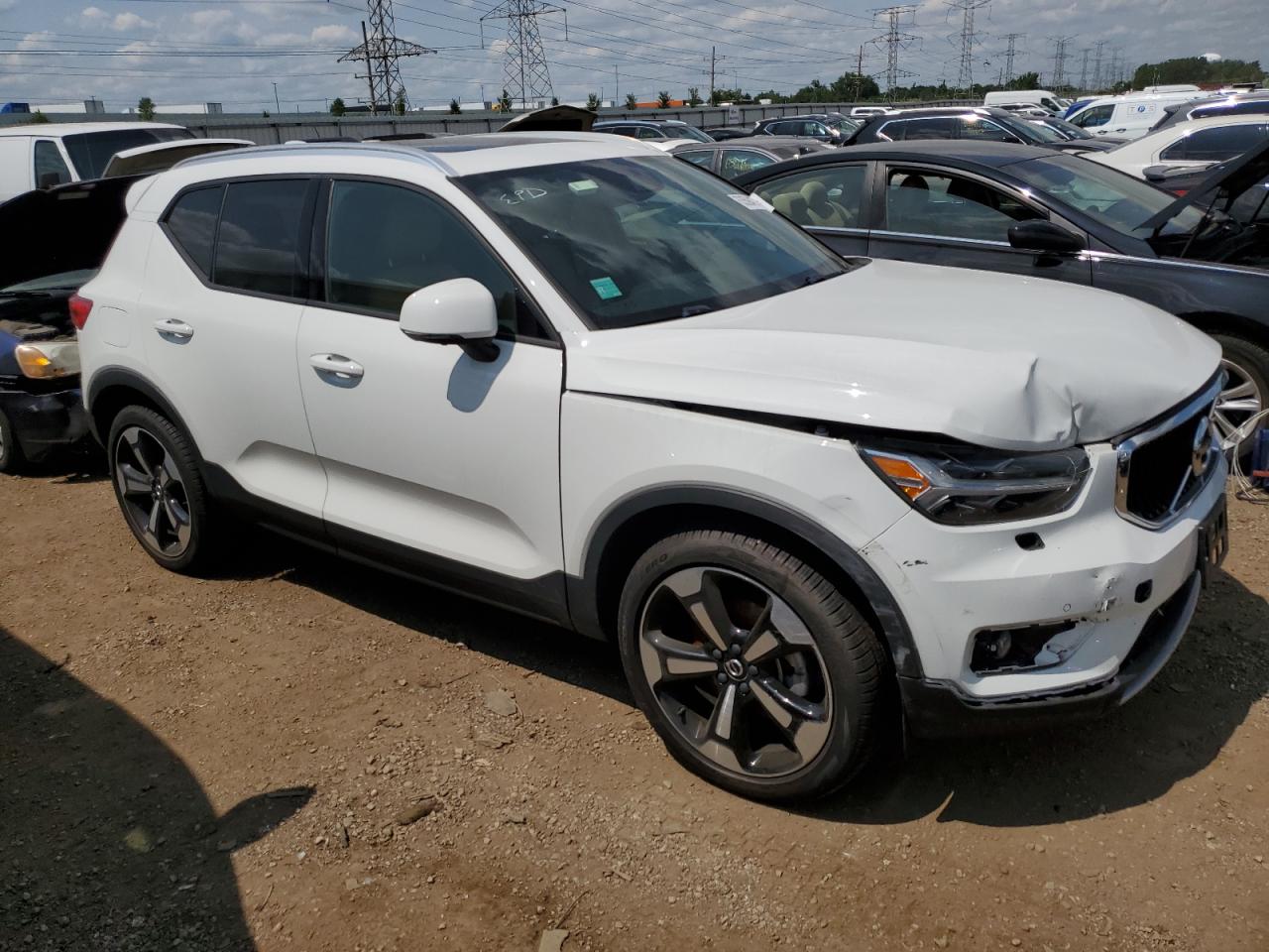 2020 Volvo Xc40 T5 Momentum VIN: YV4162UK1L2275215 Lot: 63594304