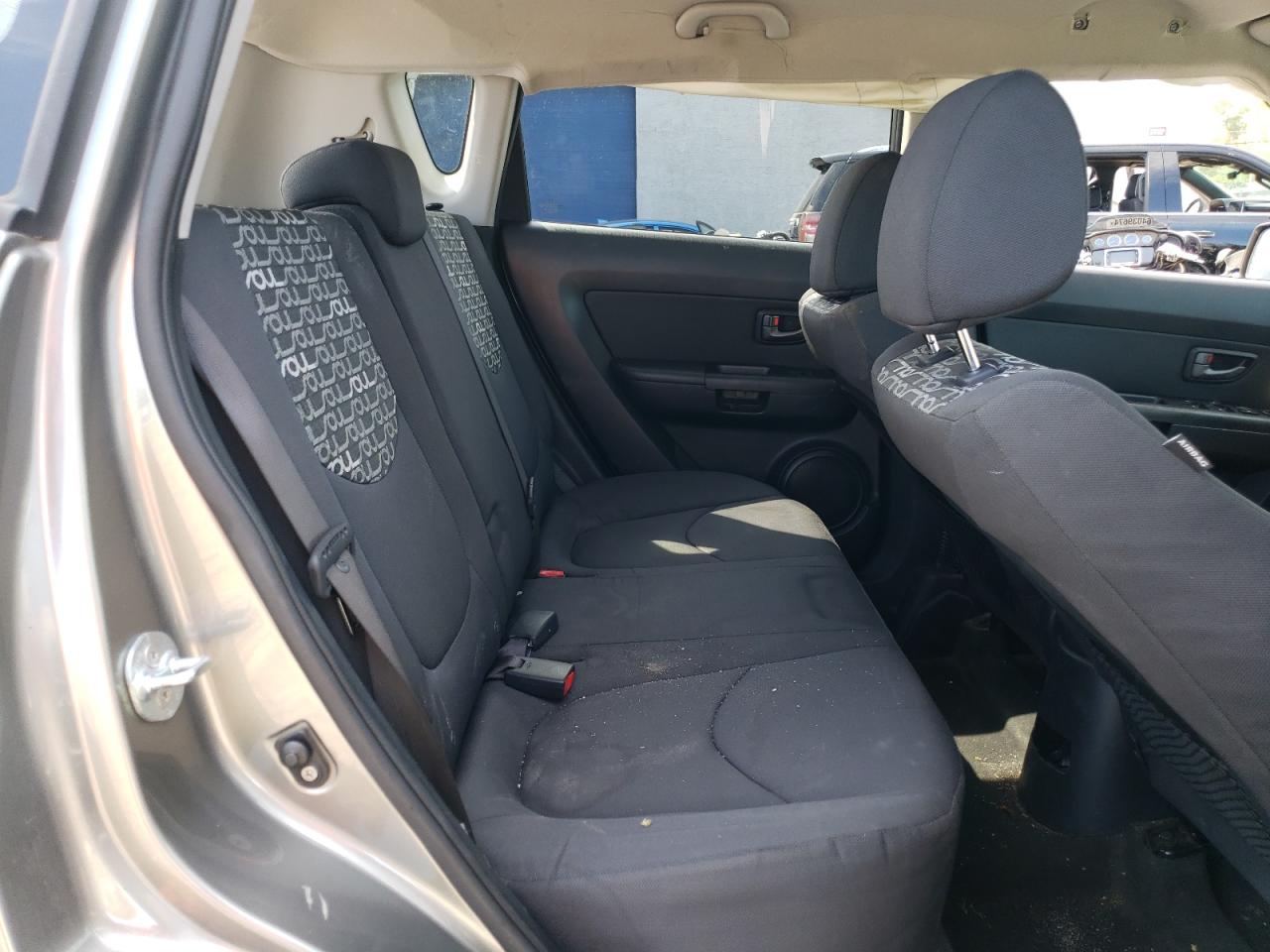 2011 Kia Soul + VIN: KNDJT2A2XB7299692 Lot: 63841794