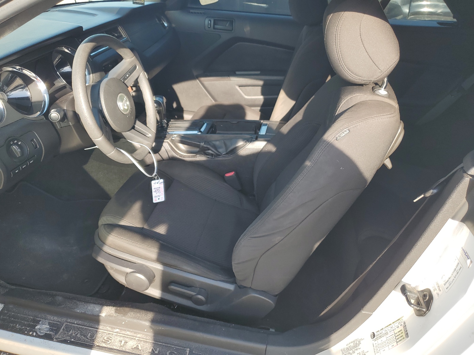 1ZVBP8EM1C5268994 2012 Ford Mustang