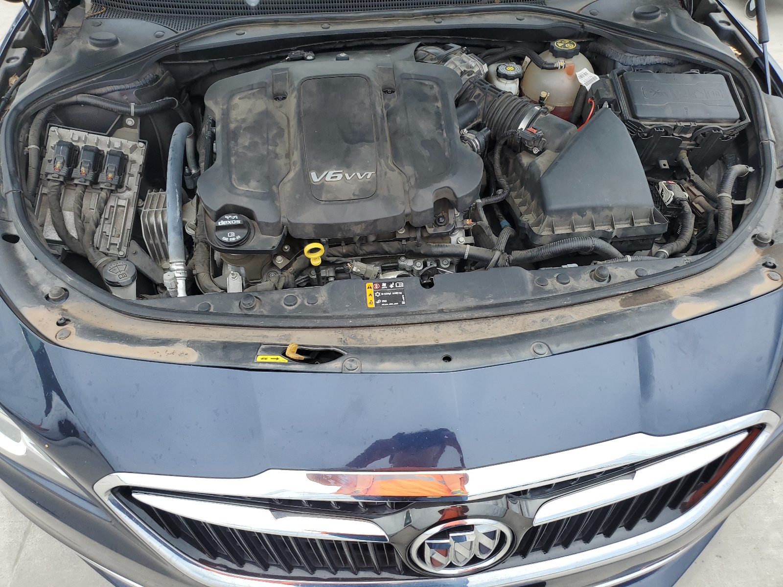 1G4ZP5SS8HU210294 2017 Buick Lacrosse Essence