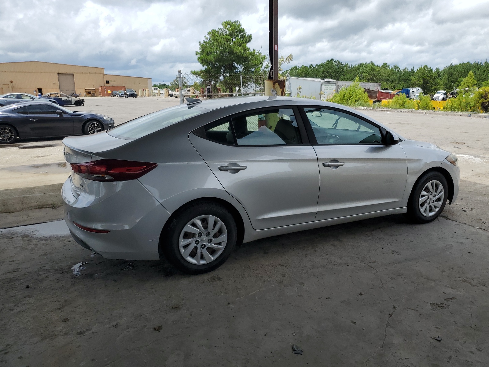 2017 Hyundai Elantra Se vin: 5NPD74LFXHH112663