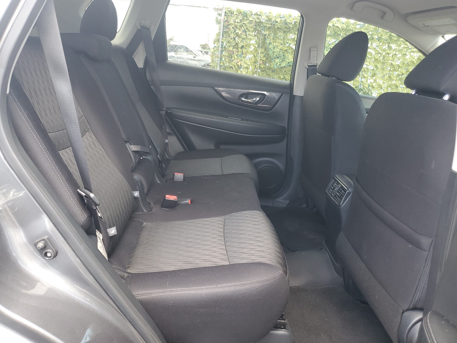 5N1AT2MT9LC810673 2020 Nissan Rogue S