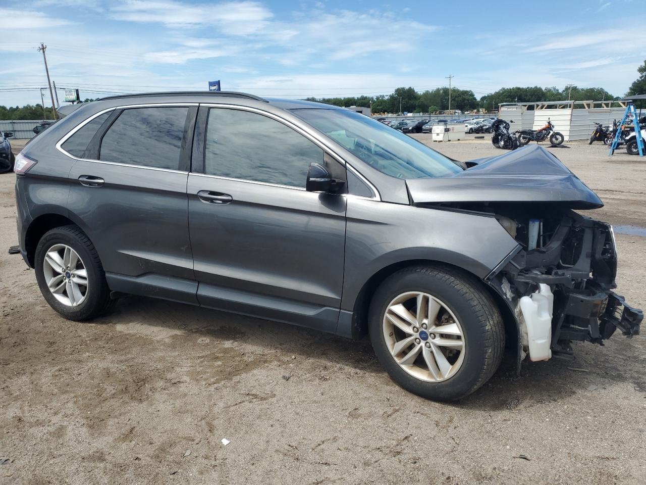 2017 Ford Edge - Image 4