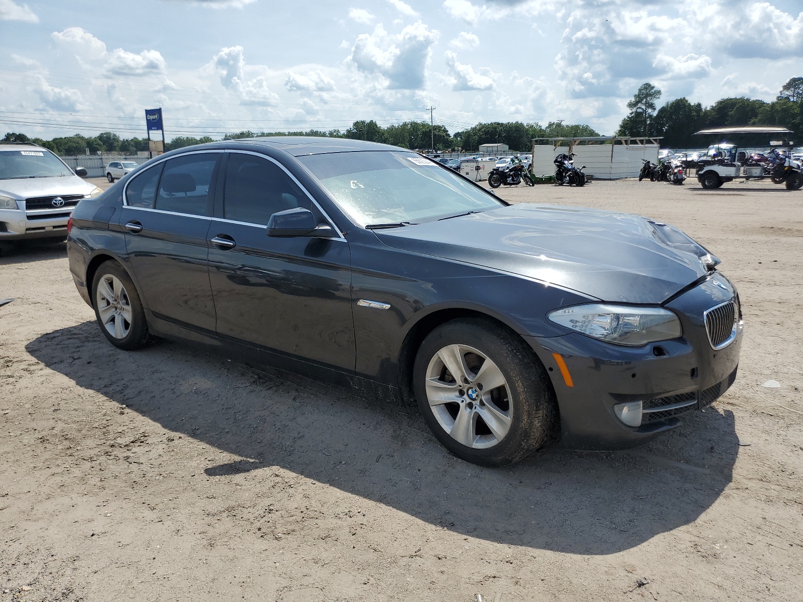 2013 BMW 528 I vin: WBAXG5C5XDD230638