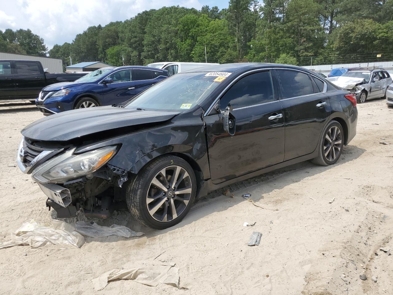 2016 Nissan Altima - Image 1