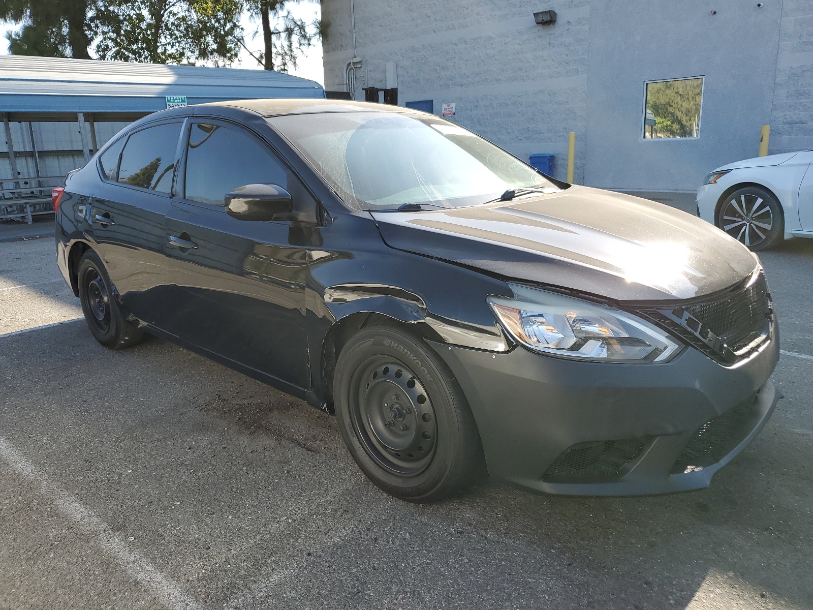 2016 Nissan Sentra S vin: 3N1AB7AP3GY281023