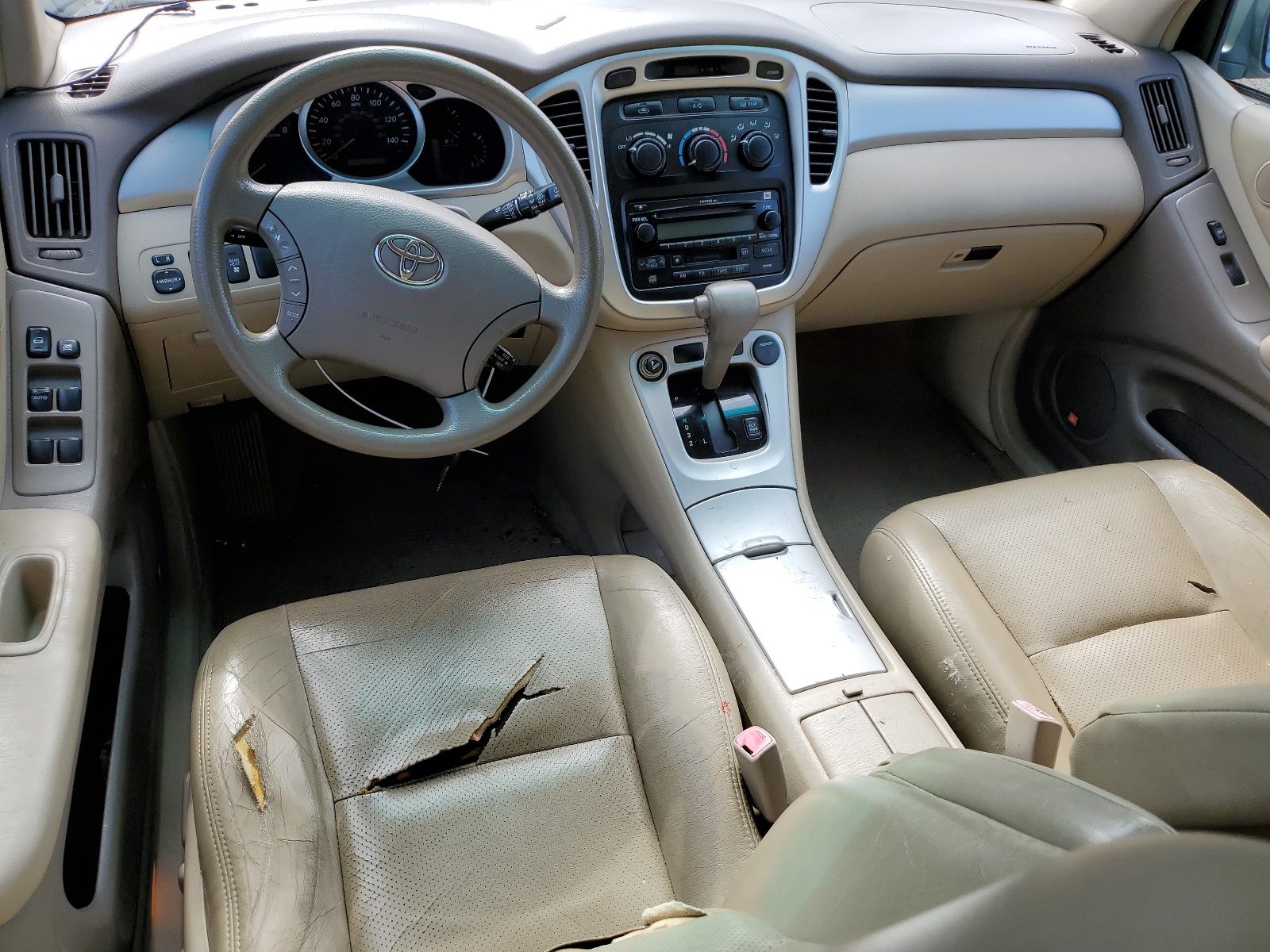 JTEDP21A140012501 2004 Toyota Highlander Base