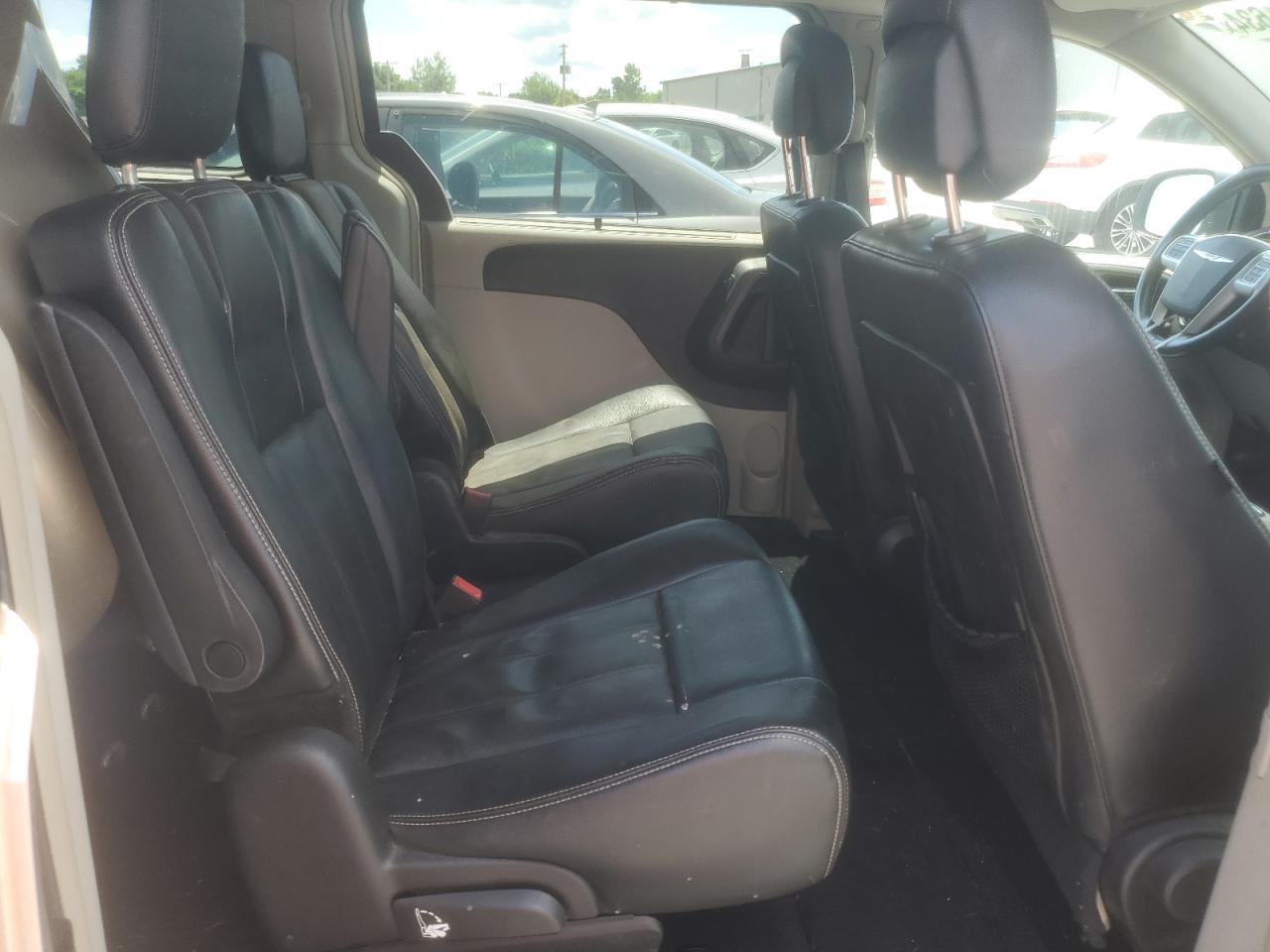 2014 Chrysler Town & Country Touring VIN: 2C4RC1BG1ER279969 Lot: 64141634