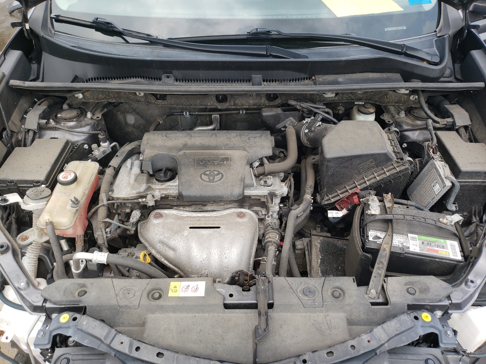 JTMBFREV8HJ143297 2017 Toyota Rav4 Le