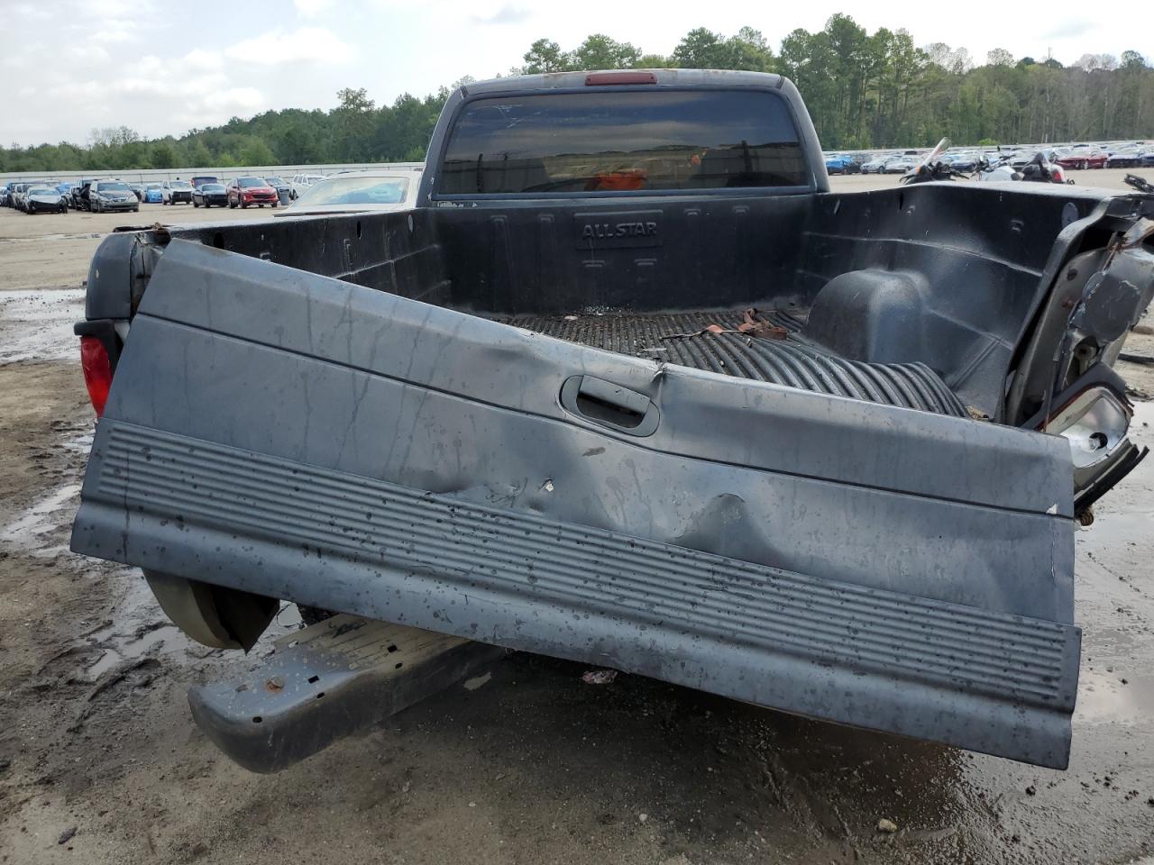 1994 Dodge Ram 1500 VIN: 1B7HC16X8RS636686 Lot: 62909024